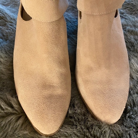 Booties - Picture 4 of 8